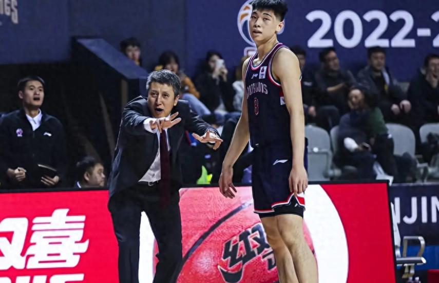 男子籃球隊(duì)在贏得亞洲杯后將歡迎好消息！郭·希奇安格（Guo Shiqiang）最喜歡的門徒可能會(huì)回來：他是否有望在世界杯預(yù)選賽中踢球？